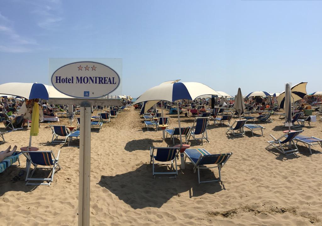 Hotel Montreal Bibione Bagian luar foto