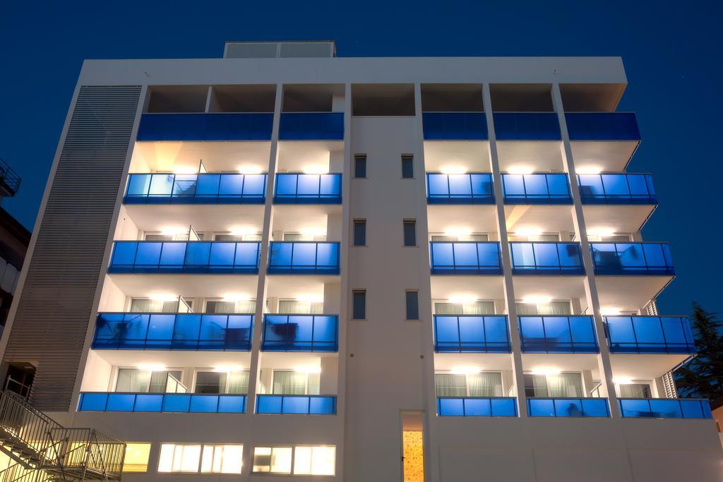Hotel Montreal Bibione Bagian luar foto